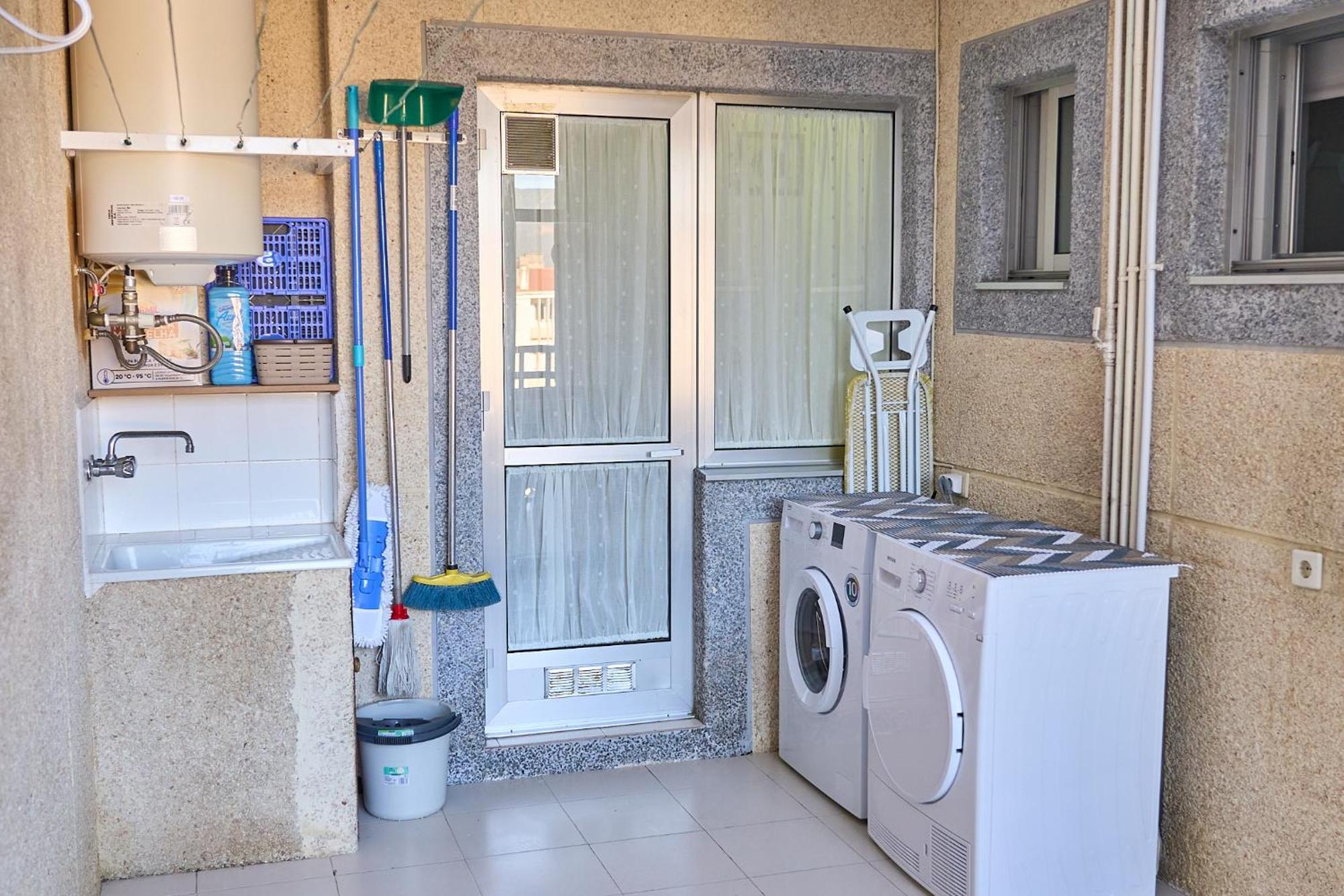 Terraza, 20Min Playas, Lavadora & Secadora, X2 Parking Apartment Понтеведра Екстериор снимка